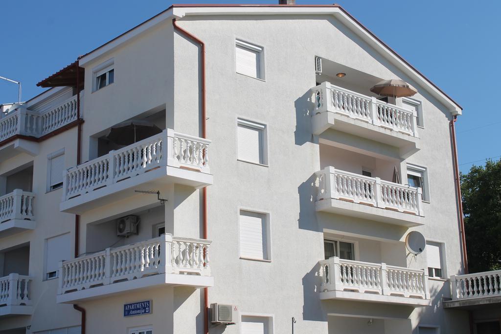 Apartments Antonija Crikvenica Eksteriør bilde